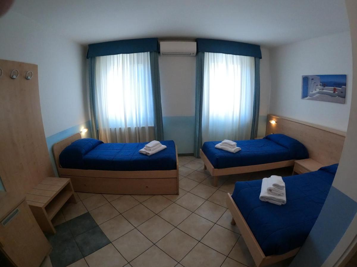 Albergo La Caravella Staranzano Bagian luar foto